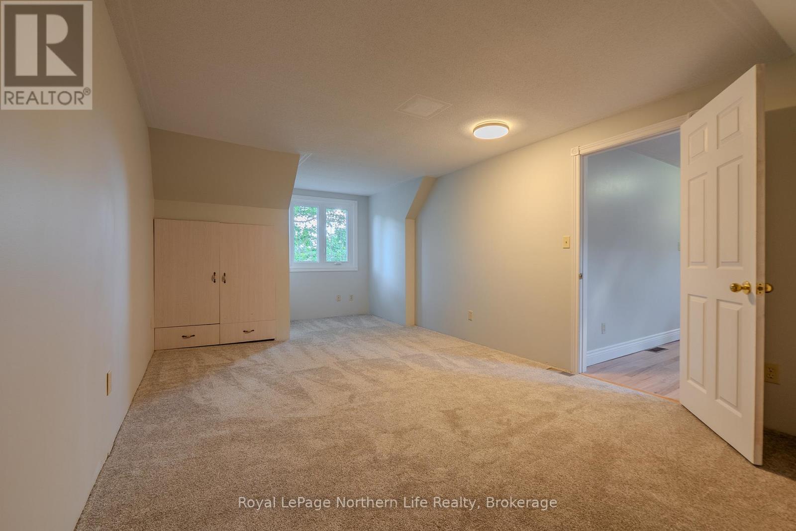 












1180 AIRPORT ROAD

,
North Bay (Airport),




Ontario
P1B8G2

