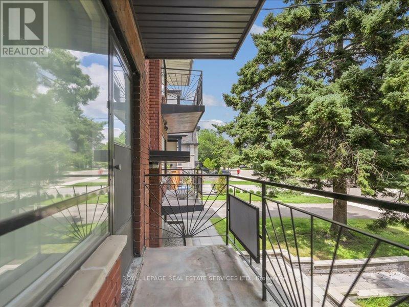 












18 THIRTY THIRD STREET

,
Toronto,




Ontario
M8W3G9

