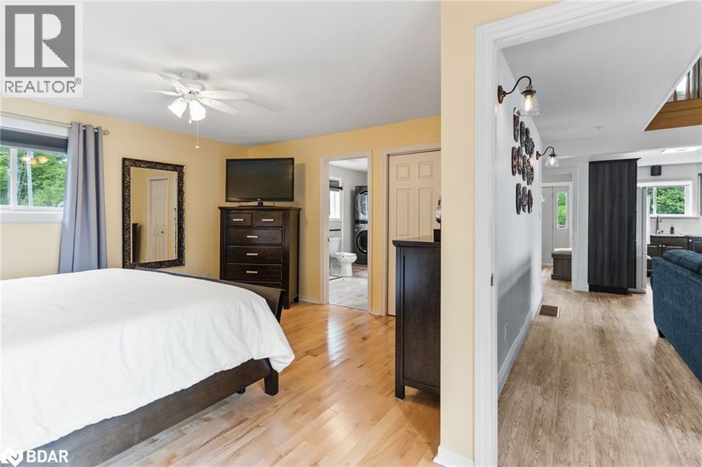 












1115A STEENBURG LAKE Road N

,
Limerick,




Ontario
K0L1W0

