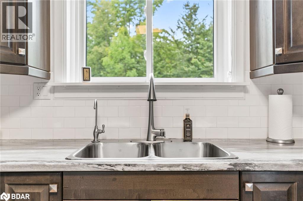 












1115A STEENBURG LAKE Road N

,
Limerick,




Ontario
K0L1W0

