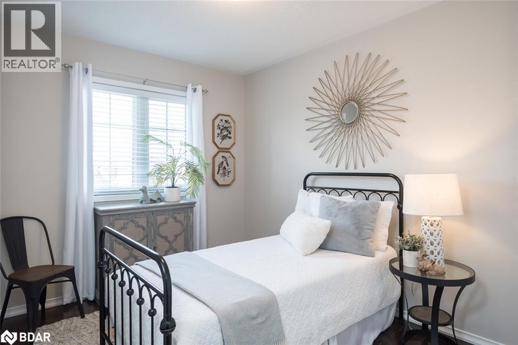 












745 FARMSTEAD Drive Unit# 16

,
Milton,




Ontario
L9T8B1

