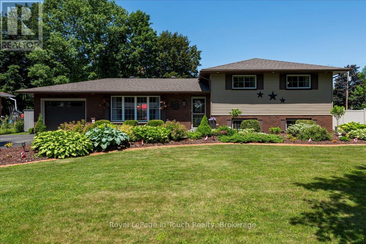 












14 MAPLEGATE ROAD

,
Tiny (Wyevale),




Ontario
L0L2T0

