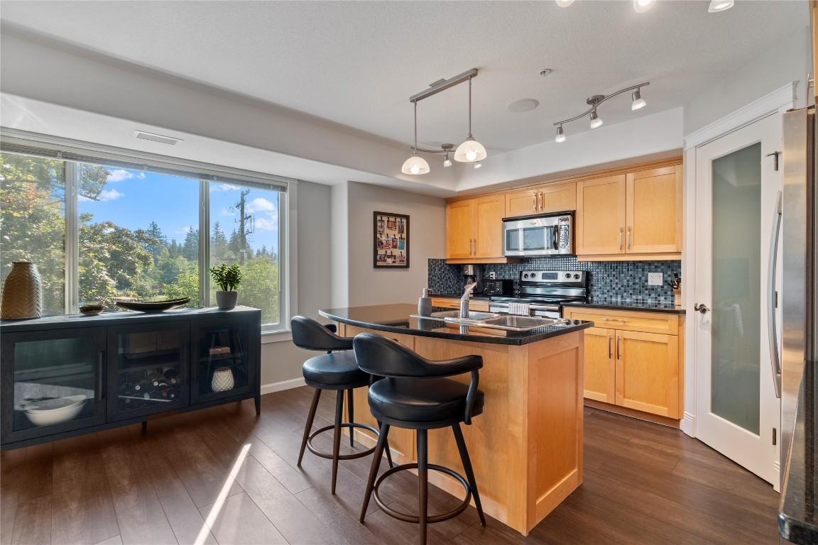 









1130


Riverside

Avenue, 3,
Sicamous,




BC
V0E 2V0

