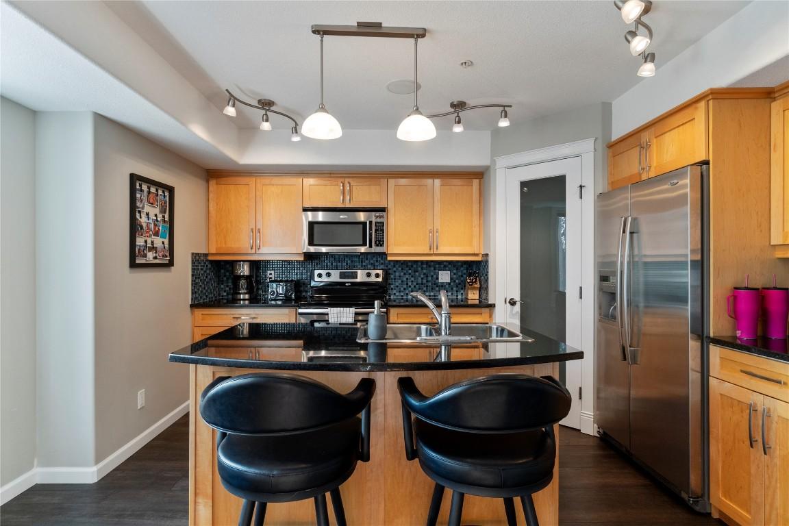 









1130


Riverside

Avenue, 3,
Sicamous,




BC
V0E 2V0


