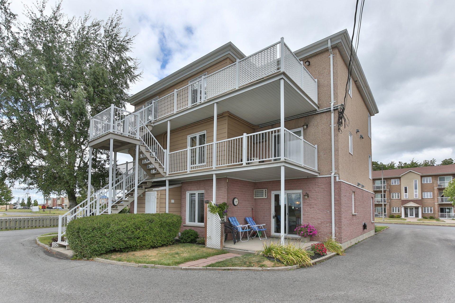 









636


Rue de Bristol

, 101,
Saint-Jean-sur-Richelieu,




QC
J3A1V3

