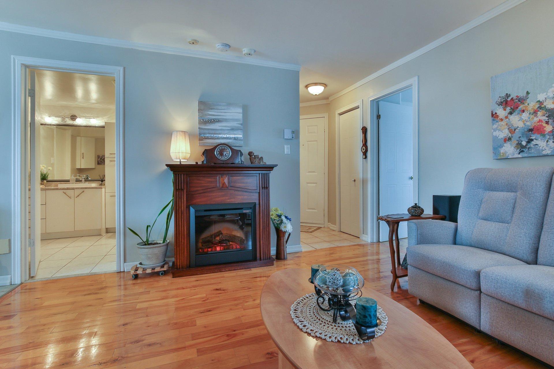 









636


Rue de Bristol

, 101,
Saint-Jean-sur-Richelieu,




QC
J3A1V3

