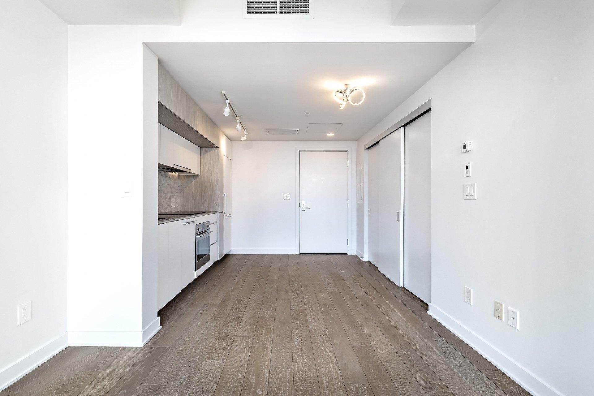 









1188


Rue St-Antoine O.

, 3911,
Montréal (Ville-Marie),




QC
H3C1B4

