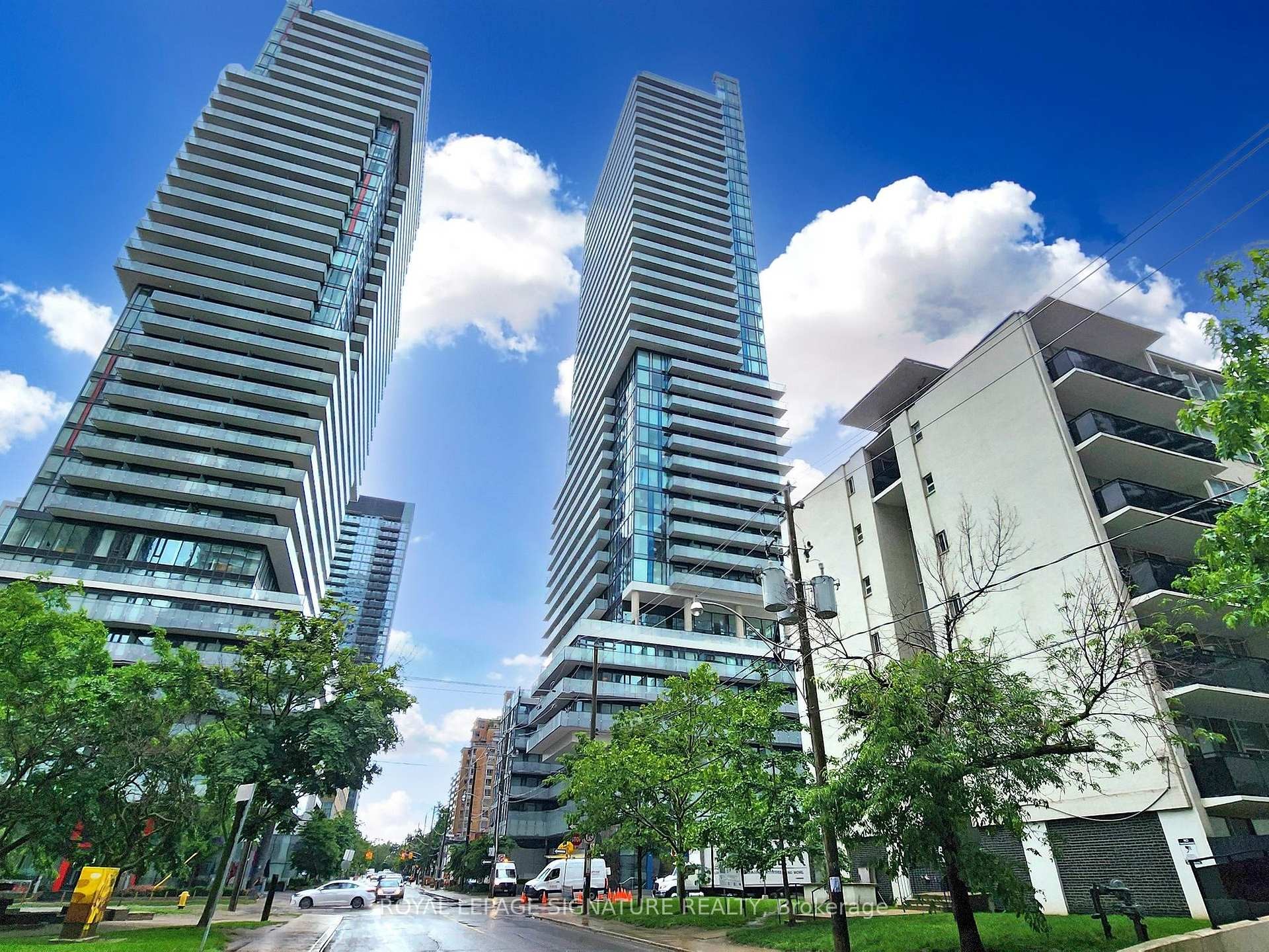 









161


Roehampton

Avenue, 605,
Toronto,




ON
M4P 0C8

