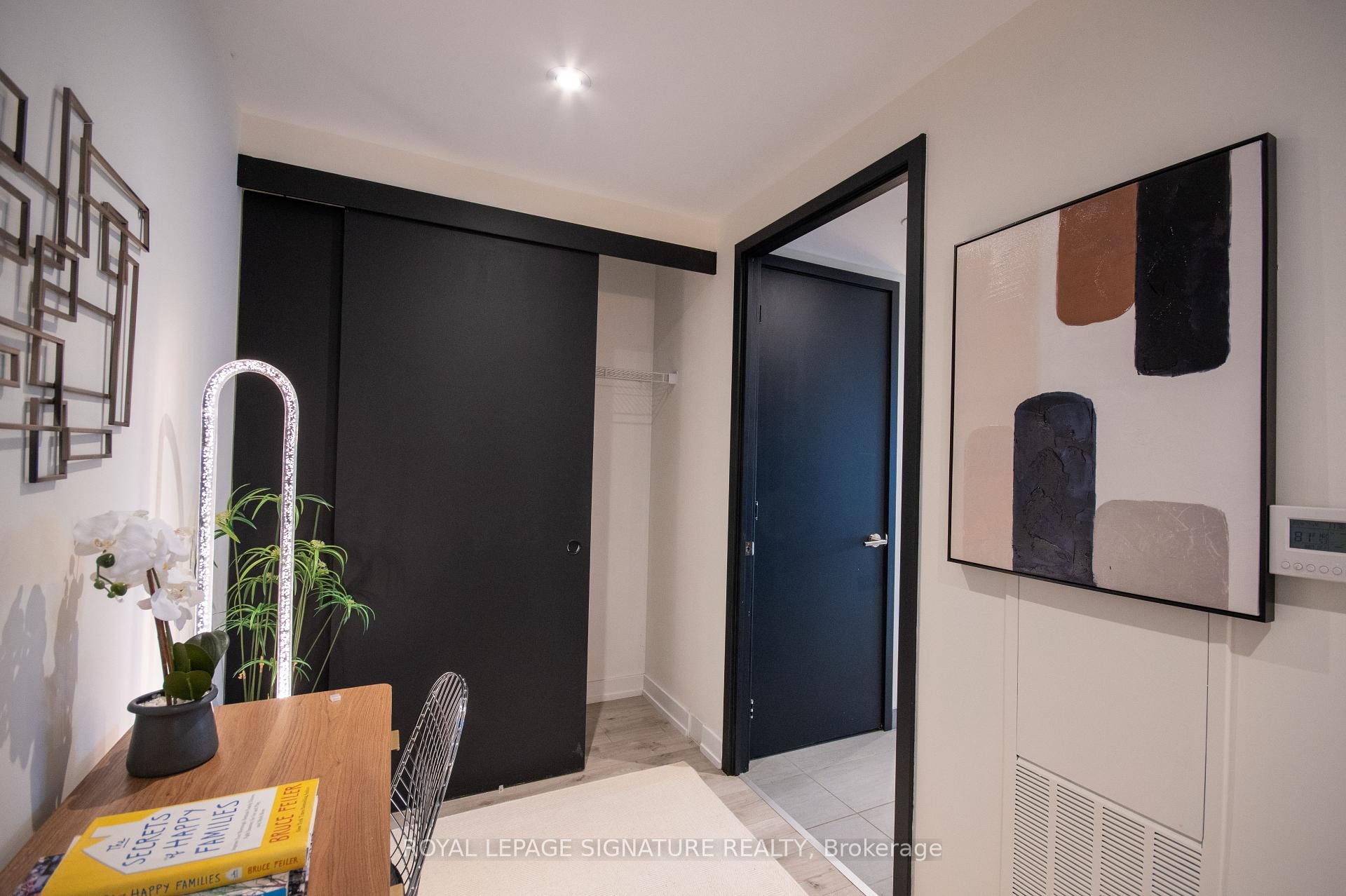 









161


Roehampton

Avenue, 605,
Toronto,




ON
M4P 0C8

