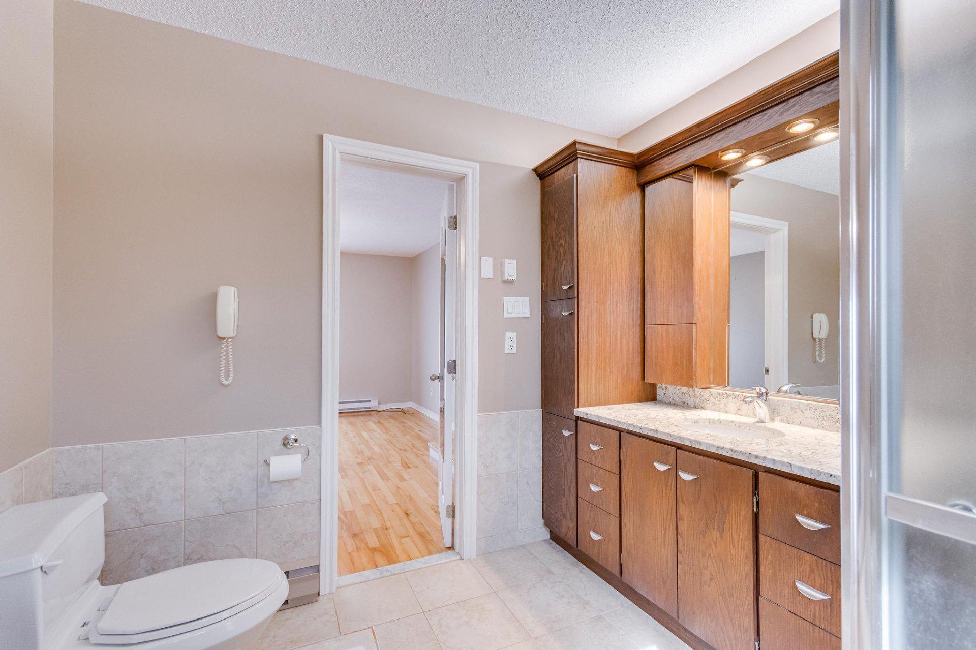 









55


Rue St-Rosaire

,
Gatineau (Gatineau),




QC
J8T3B8

