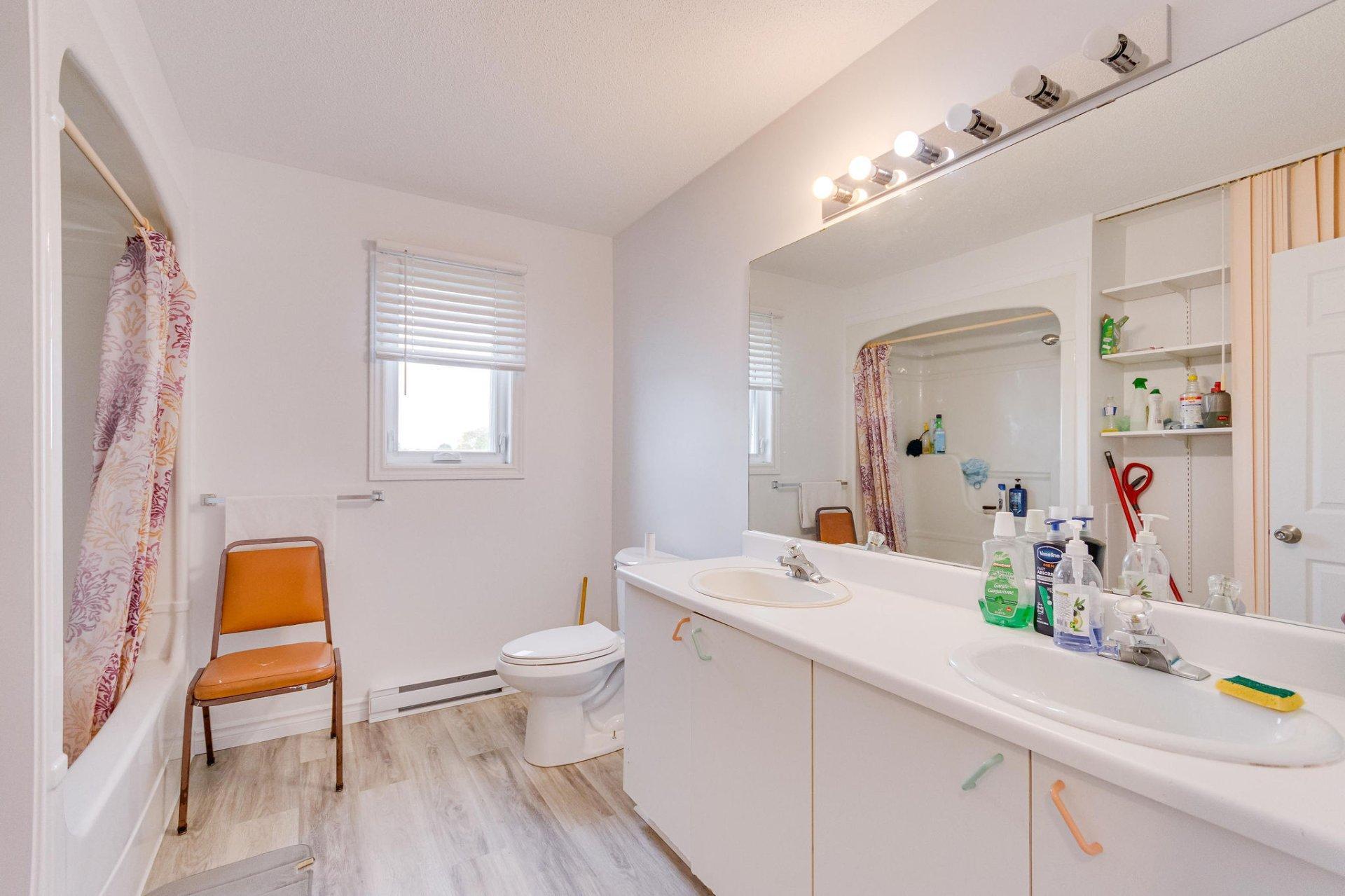 









55


Rue St-Rosaire

,
Gatineau (Gatineau),




QC
J8T3B8

