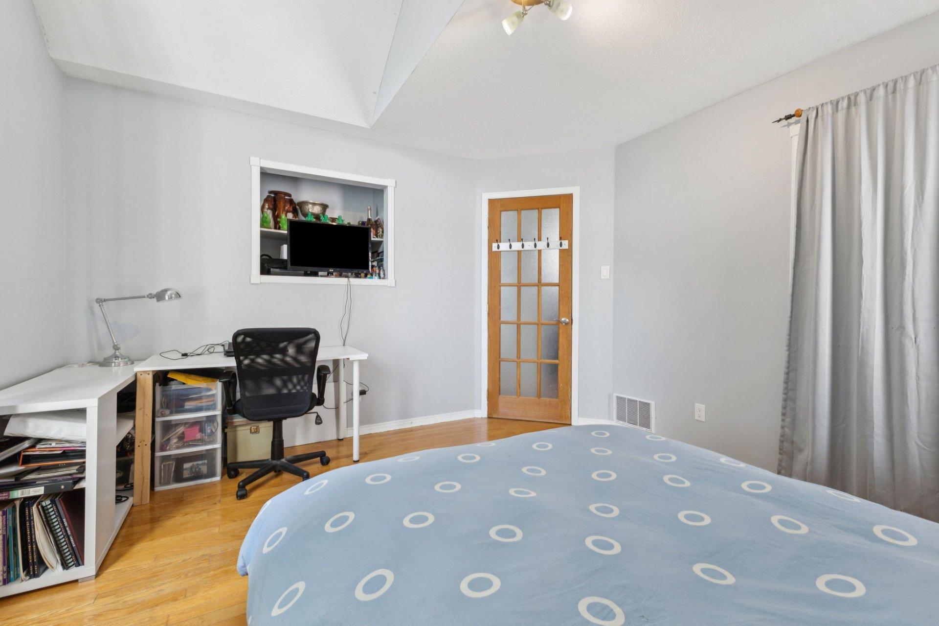 









50


Rue de la Petite-Nation

,
Gatineau (Aylmer),




QC
J9J2W2

