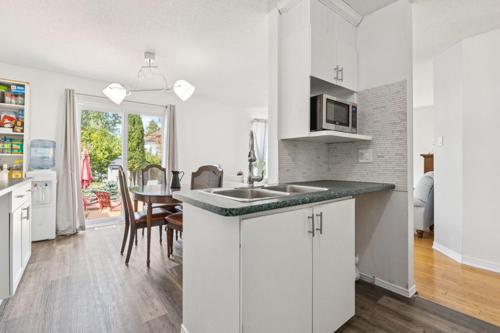 









50


Rue de la Petite-Nation

,
Gatineau (Aylmer),




QC
J9J2W2

