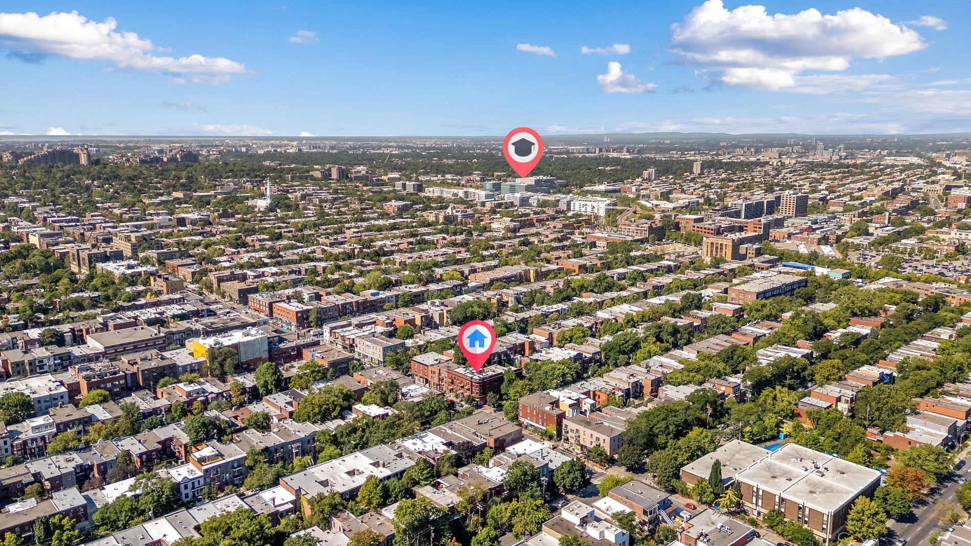 









5804


Av. de l'Esplanade

, 1,
Montréal (Le Plateau-Mont-Royal),




QC
H2T3A3

