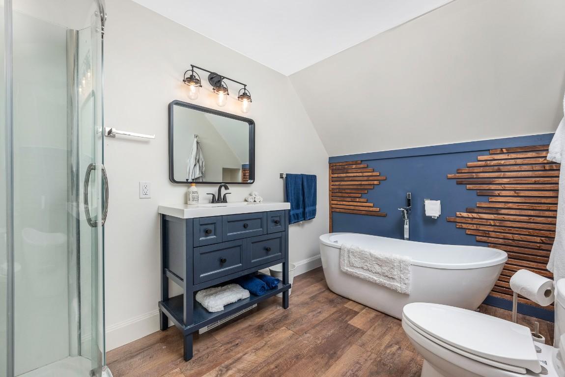 









5221


Hartnell

Road,
Vernon,




BC
V1B 3J4

