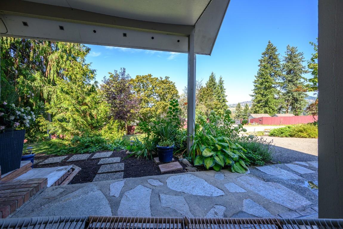 









5221


Hartnell

Road,
Vernon,




BC
V1B 3J4

