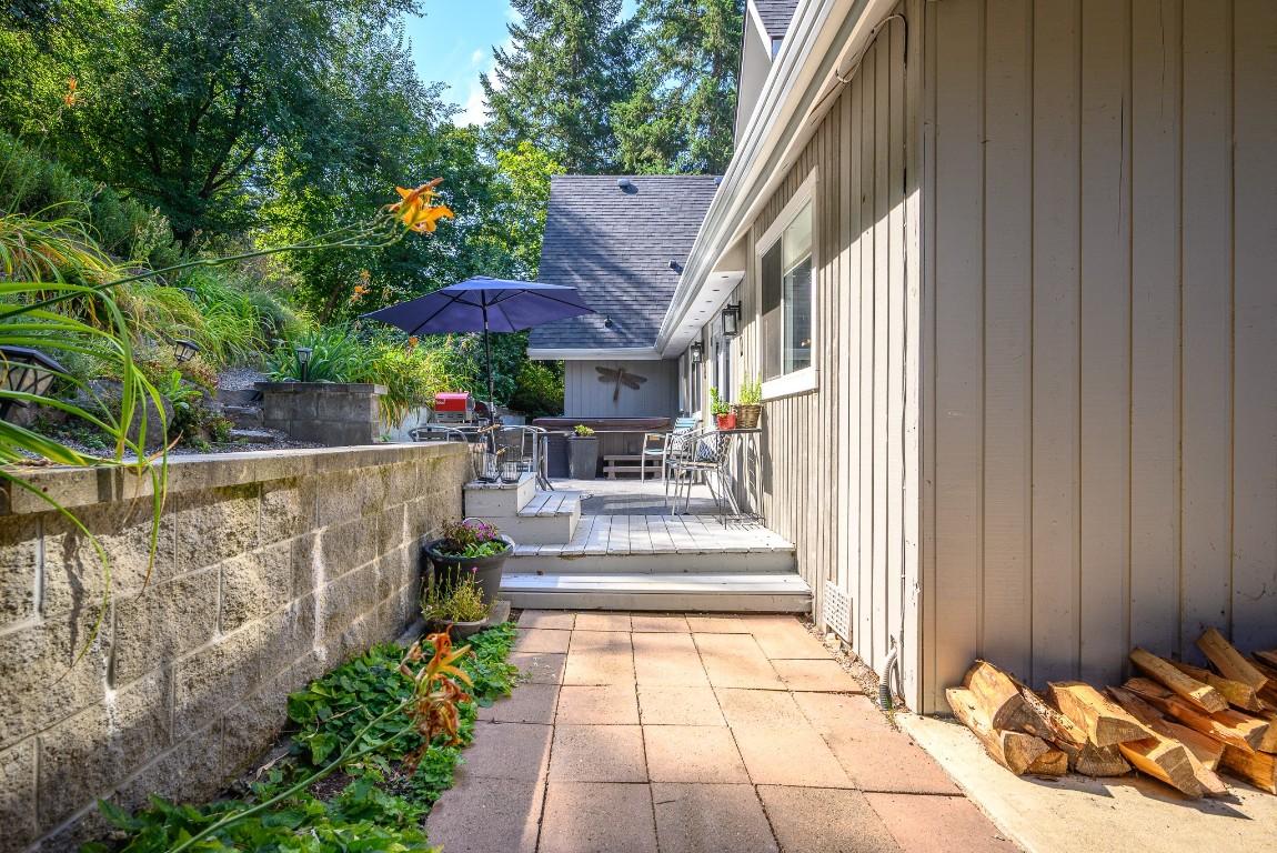 









5221


Hartnell

Road,
Vernon,




BC
V1B 3J4

