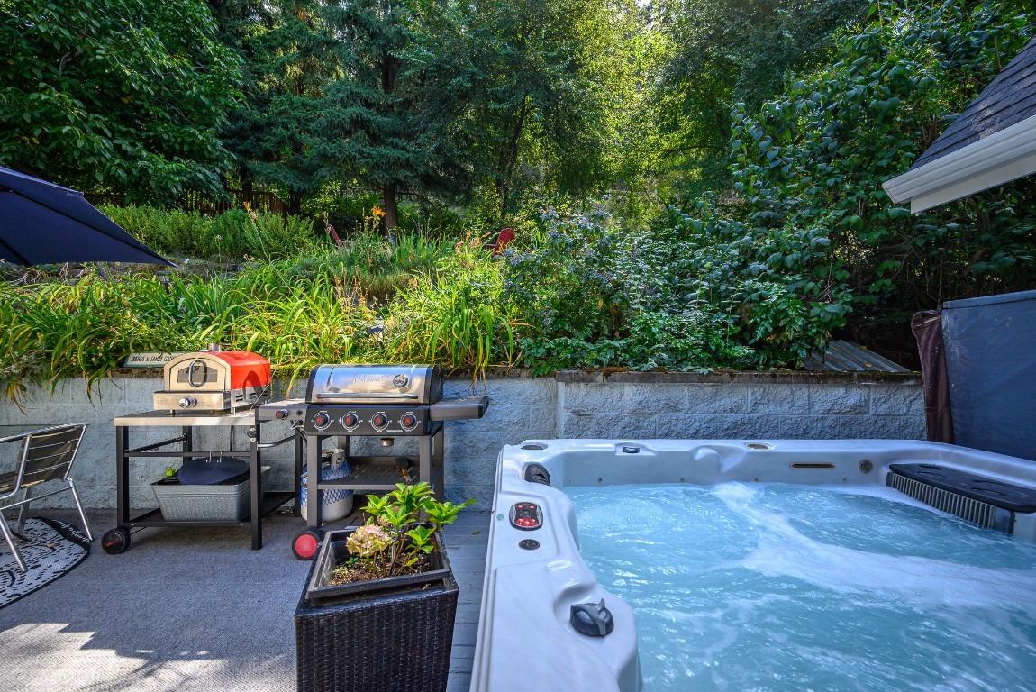 









5221


Hartnell

Road,
Vernon,




BC
V1B 3J4

