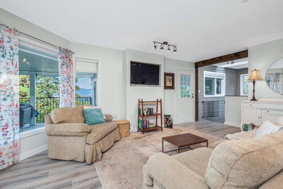 









5221


Hartnell

Road,
Vernon,




BC
V1B 3J4

