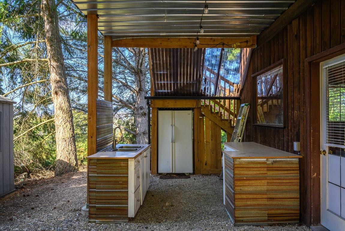 









5221


Hartnell

Road,
Vernon,




BC
V1B 3J4

