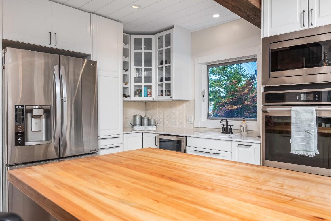 









5221


Hartnell

Road,
Vernon,




BC
V1B 3J4

