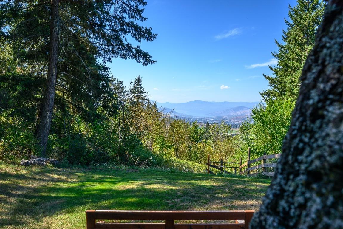 









5221


Hartnell

Road,
Vernon,




BC
V1B 3J4

