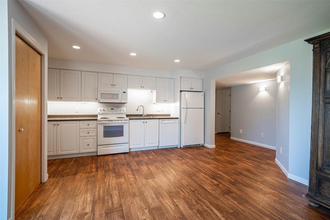 









4491


Hebbert

Road,
Lake Country,




BC
V4V 2A8

