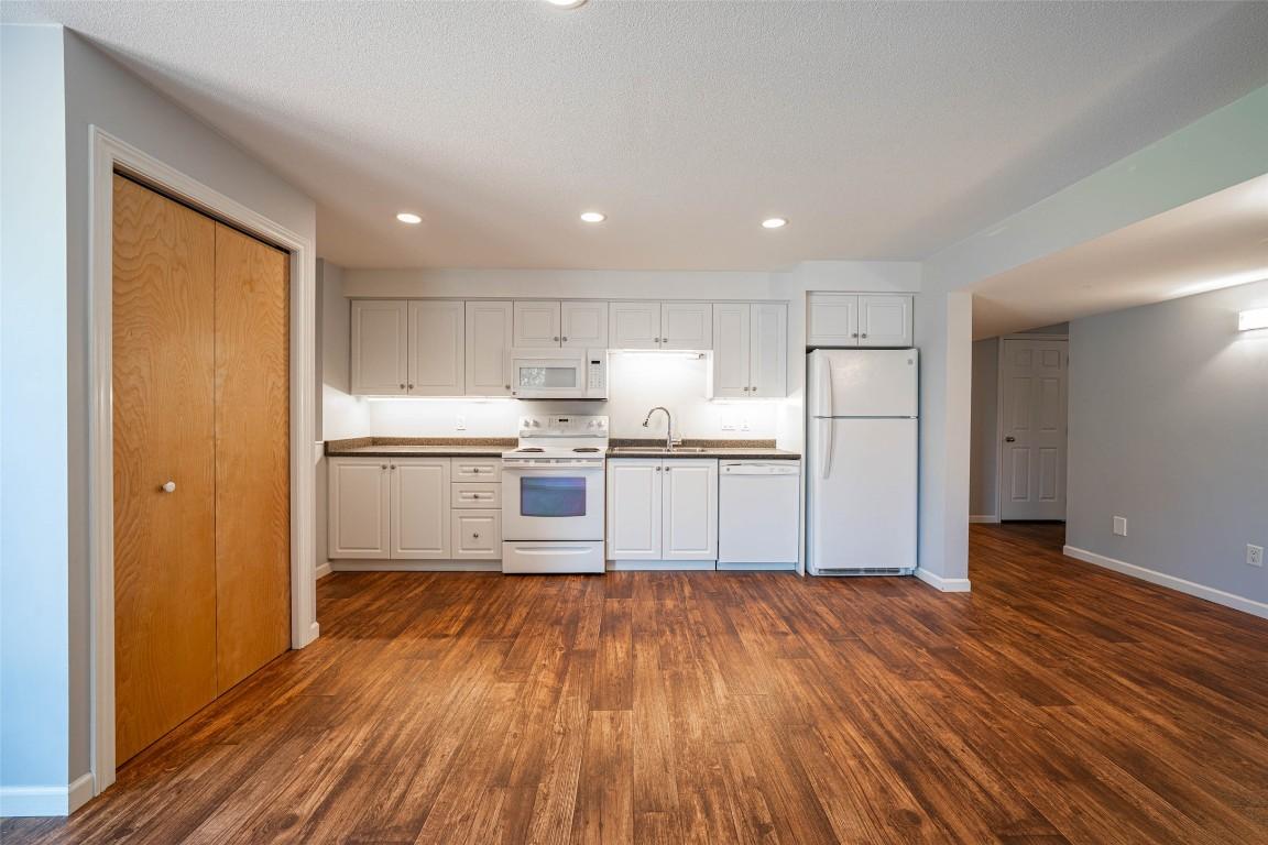 









4491


Hebbert

Road,
Lake Country,




BC
V4V 2A8

