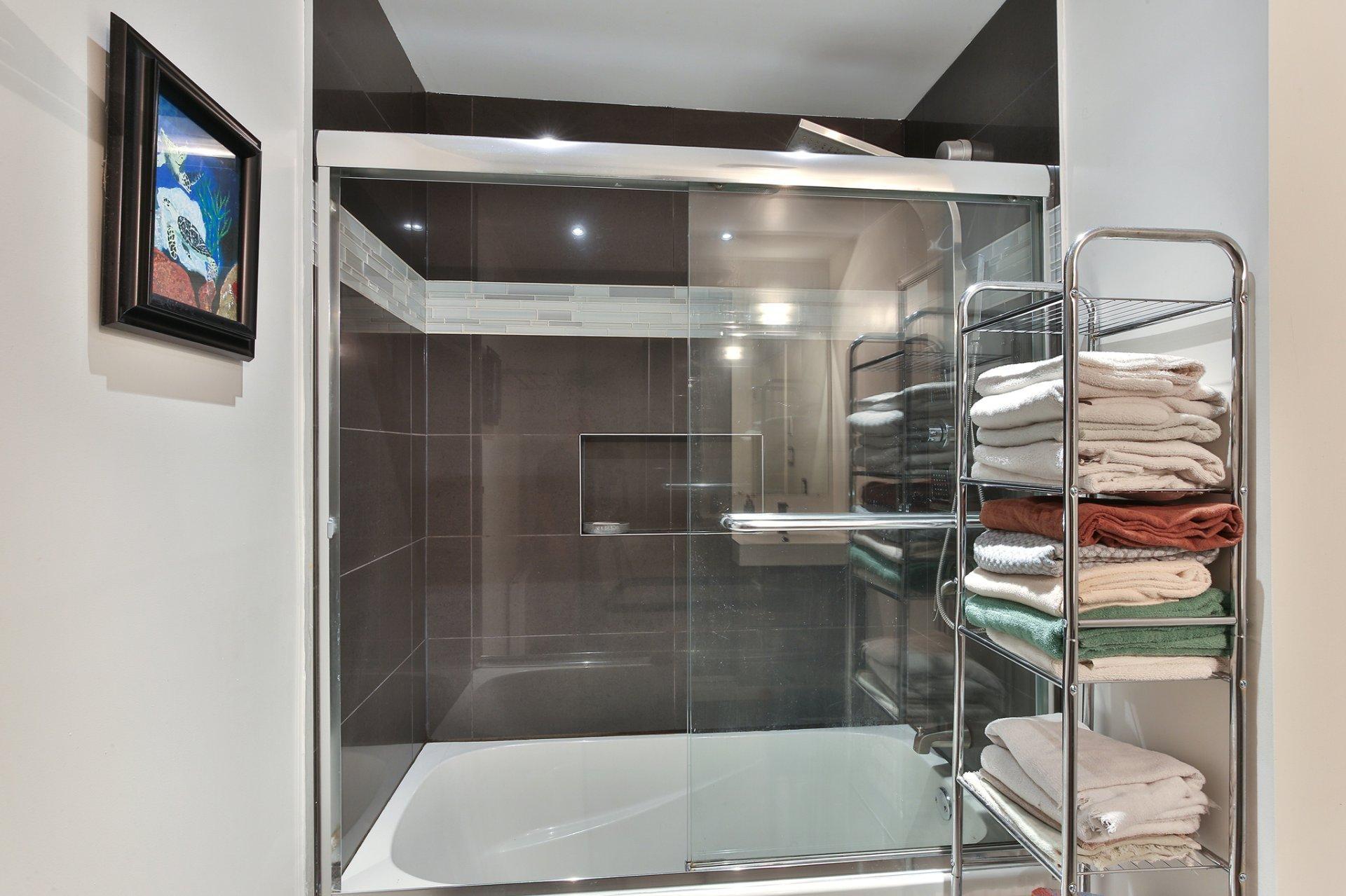 









42


Rue Guertin

,
Saint-Jean-sur-Richelieu,




QC
J2X5R7

