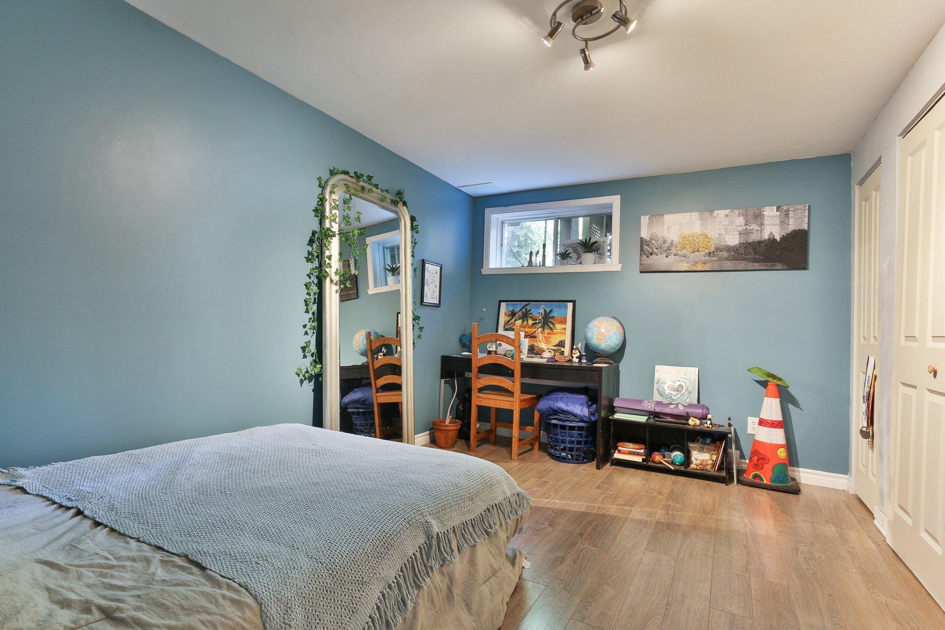 









42


Rue Guertin

,
Saint-Jean-sur-Richelieu,




QC
J2X5R7

