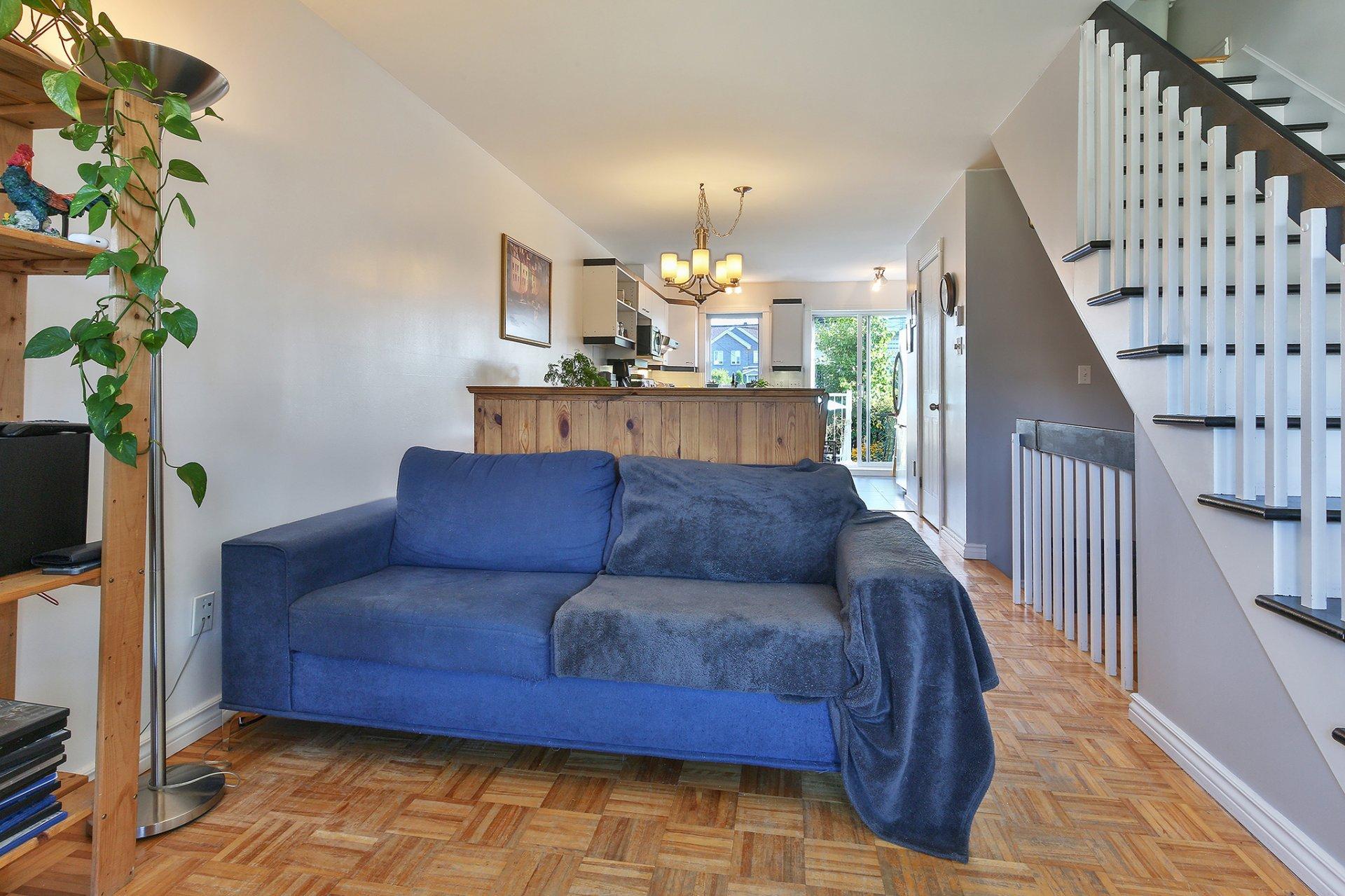 









42


Rue Guertin

,
Saint-Jean-sur-Richelieu,




QC
J2X5R7

