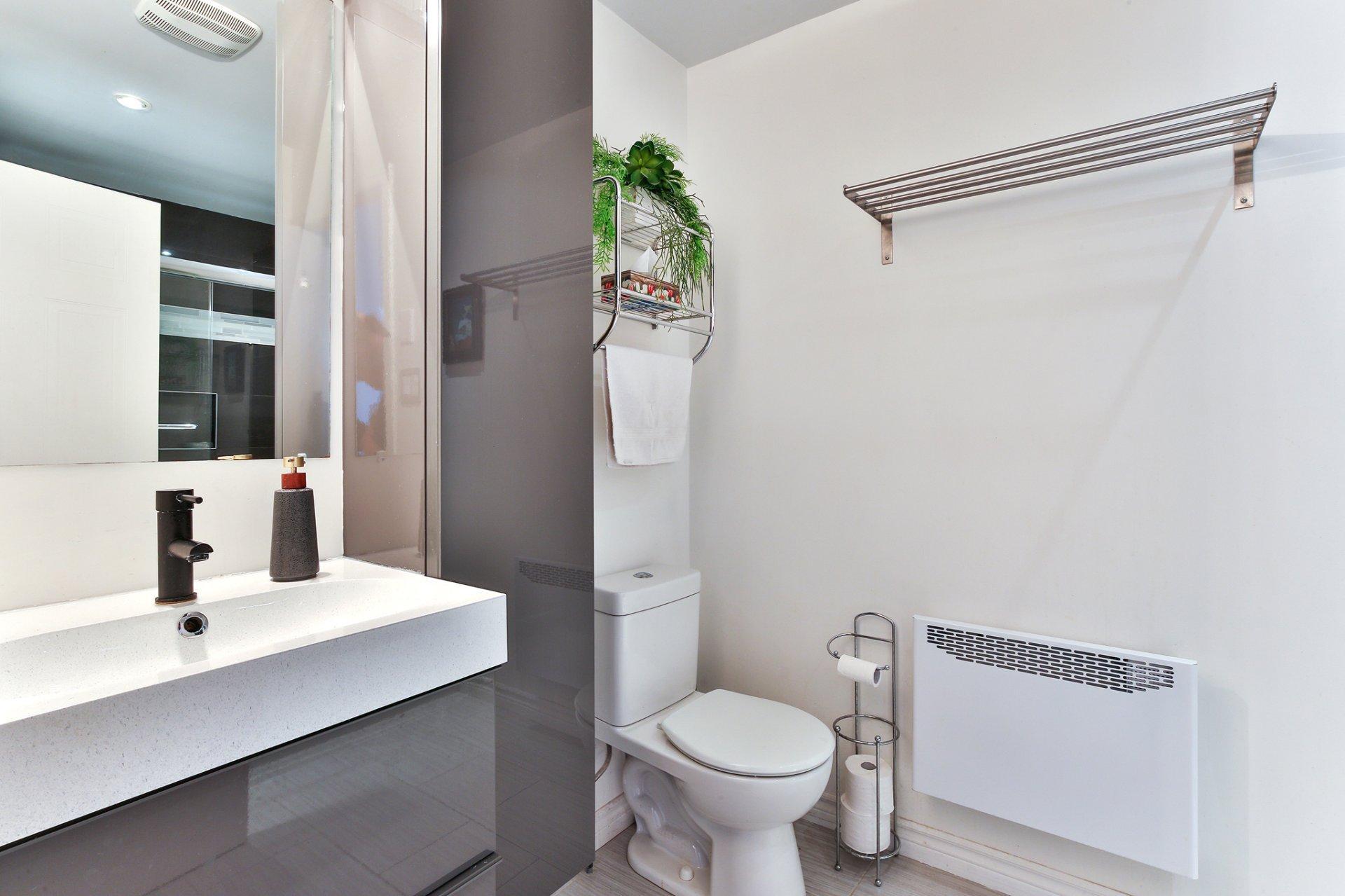 









42


Rue Guertin

,
Saint-Jean-sur-Richelieu,




QC
J2X5R7

