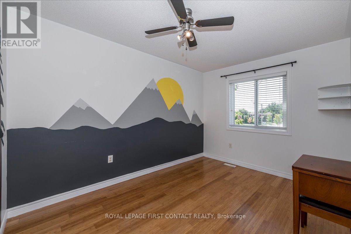 












37 MARSELLUS DRIVE

,
Barrie,




Ontario
L4N8S6

