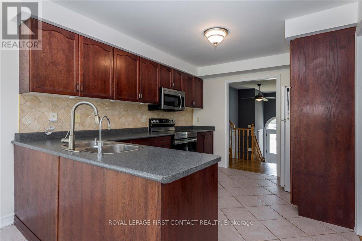 












37 MARSELLUS DRIVE

,
Barrie,




Ontario
L4N8S6

