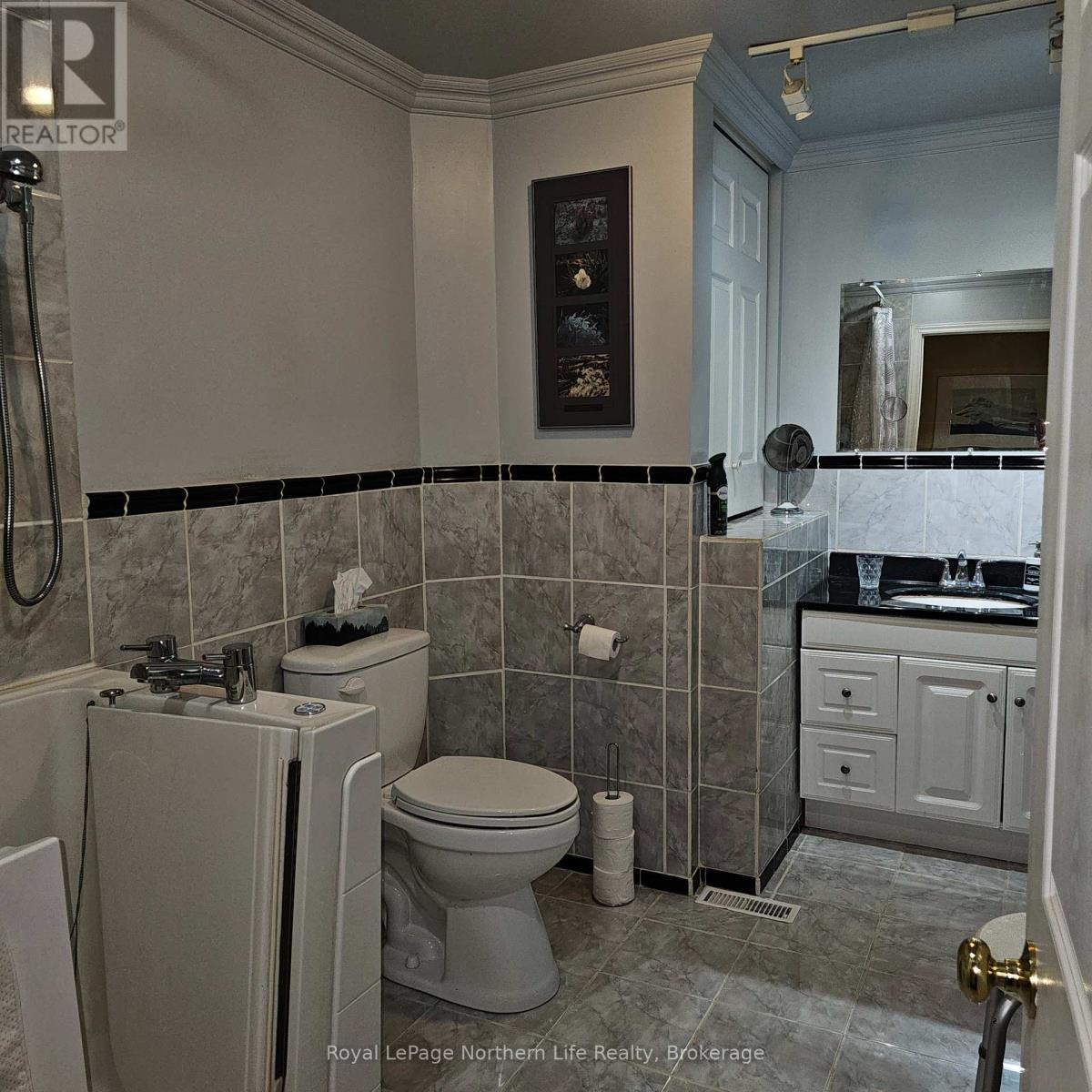 












809 CAMERON ROAD

,
Papineau-Cameron (Papineau Cameron),




Ontario
P0H1V0

