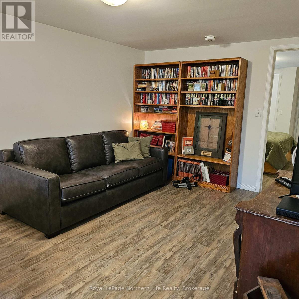 












809 CAMERON ROAD

,
Papineau-Cameron (Papineau Cameron),




Ontario
P0H1V0

