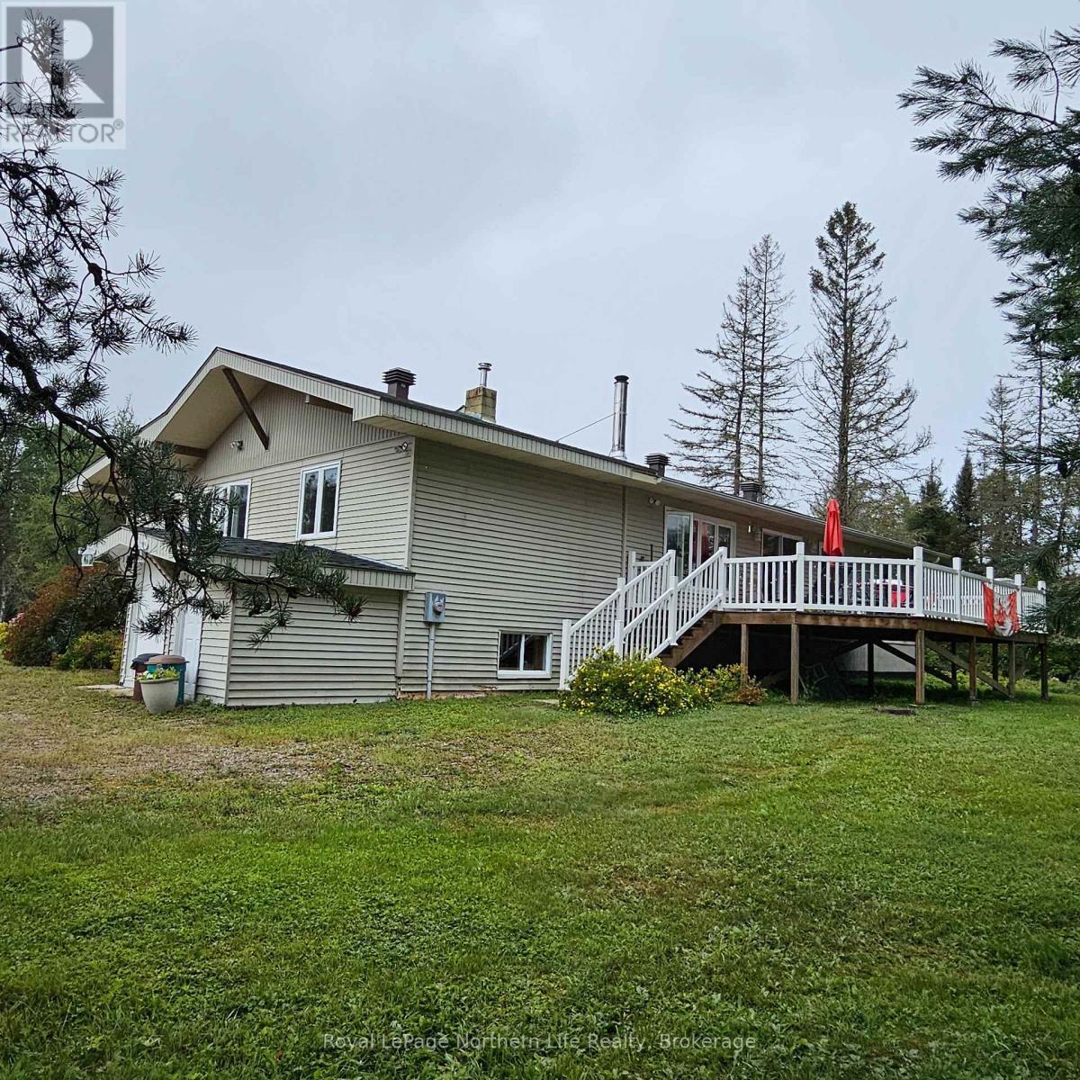












809 CAMERON ROAD

,
Papineau-Cameron (Papineau Cameron),




Ontario
P0H1V0

