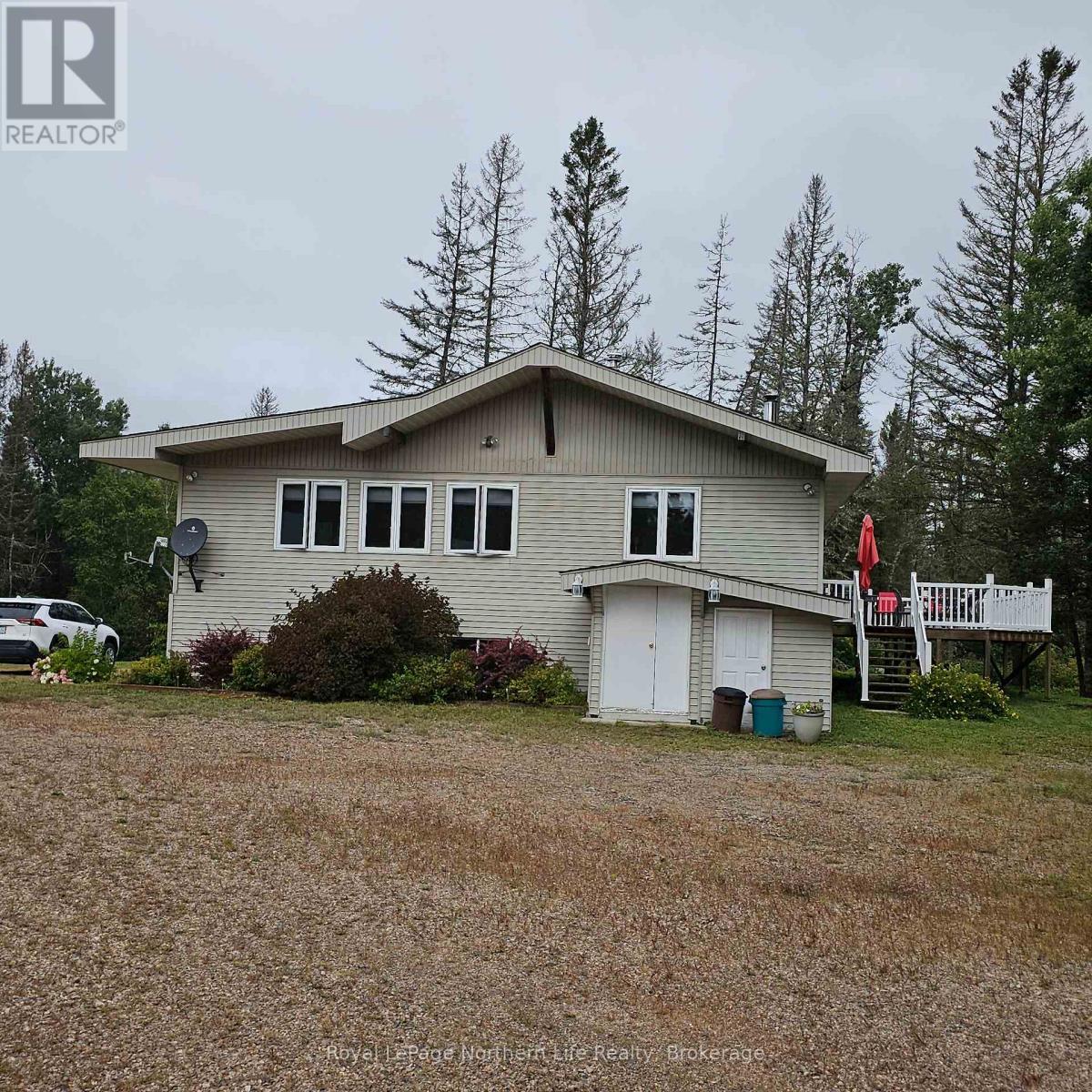 












809 CAMERON ROAD

,
Papineau-Cameron (Papineau Cameron),




Ontario
P0H1V0

