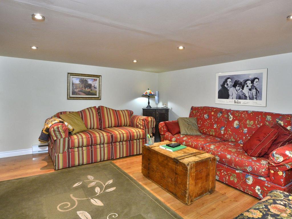 









103


Ch. du Bord-du-Lac-Lakeshore

,
Pointe-Claire,




QC
H9S4J1

