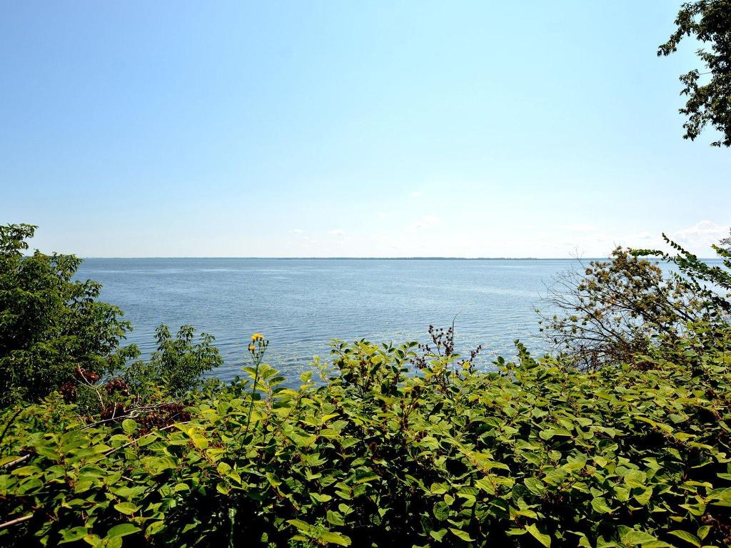 









103


Ch. du Bord-du-Lac-Lakeshore

,
Pointe-Claire,




QC
H9S4J1

