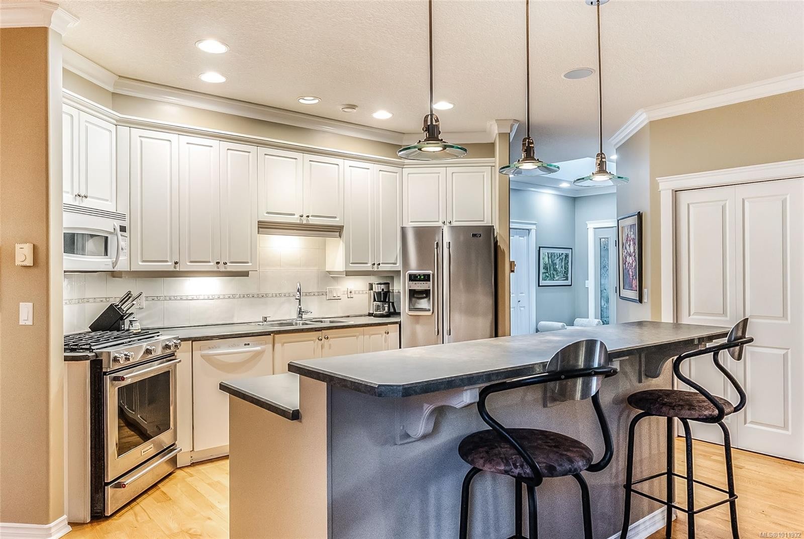 









2340


Casey

Pl,
Nanoose Bay,




BC
V9P 9G5


