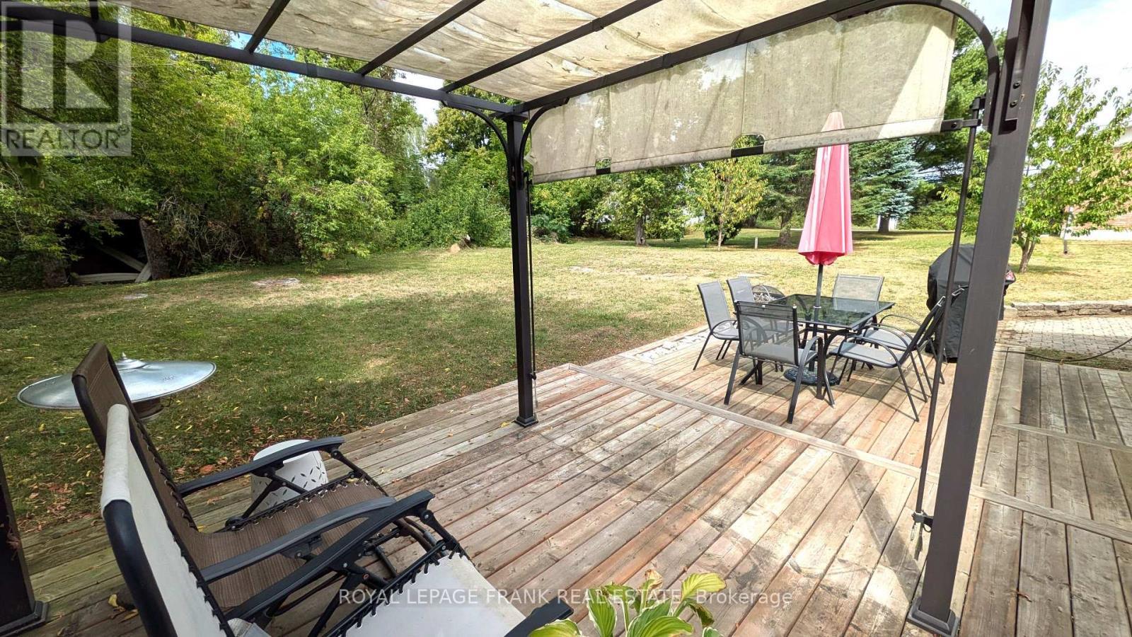 












5 WILLIAM STREET

,
Marmora and Lake (Marmora Ward),




Ontario
K0K2M0

