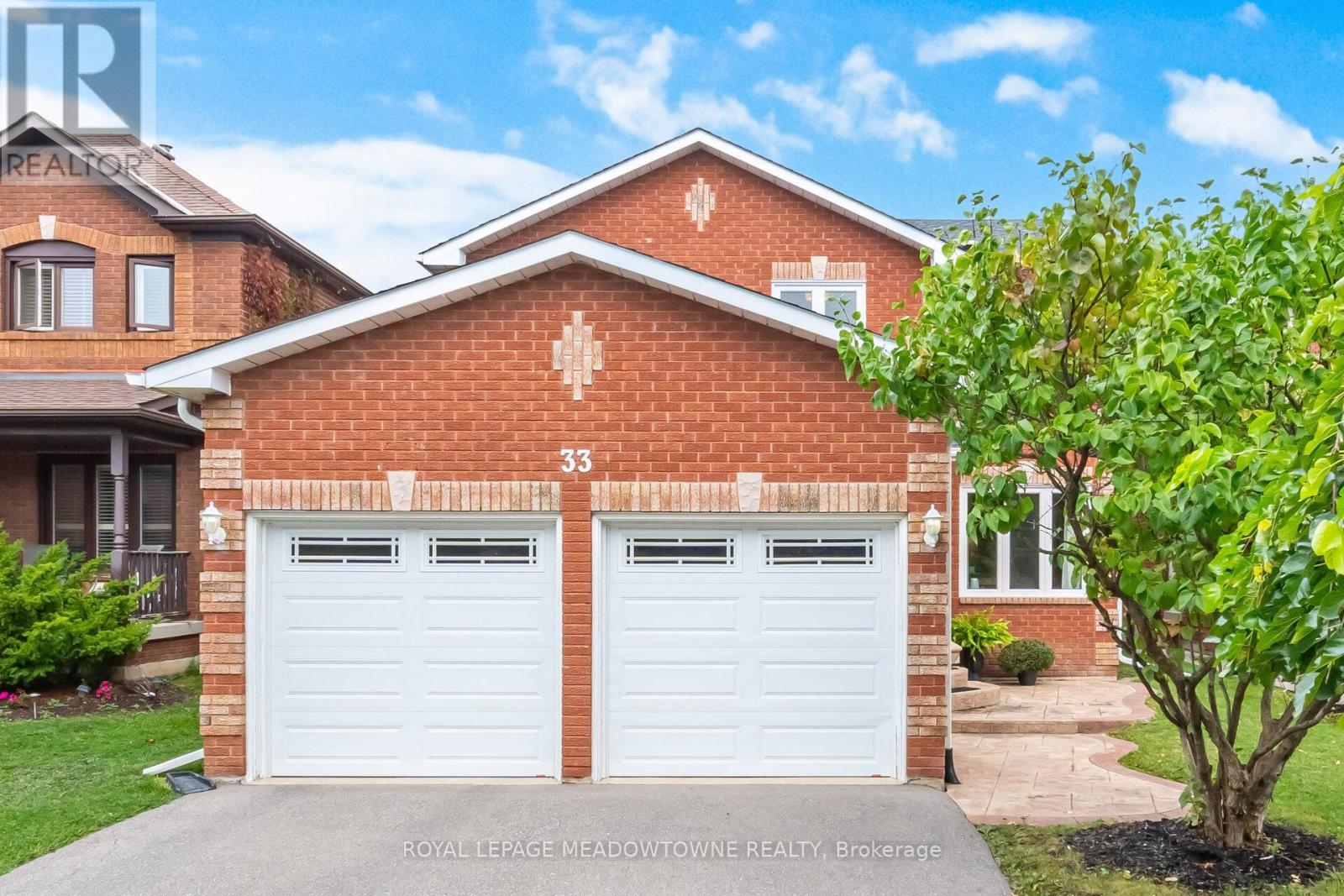 












33 HARROP AVENUE

,
Halton Hills,




Ontario
L7G5R4

