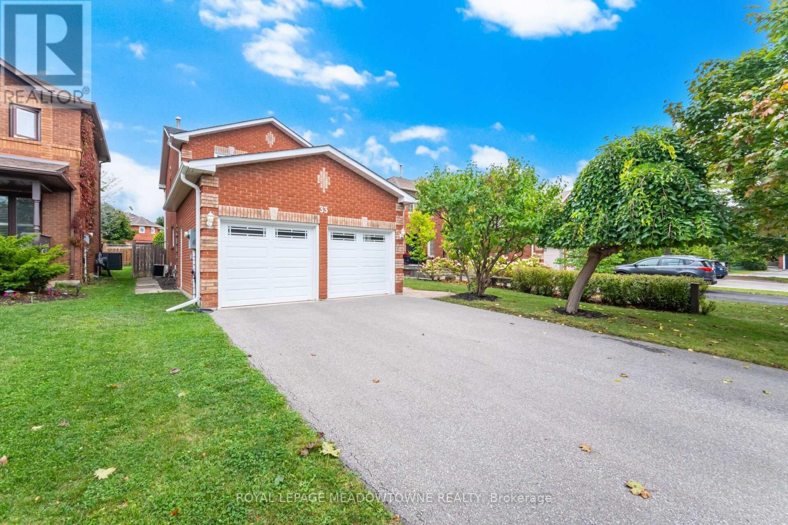 












33 HARROP AVENUE

,
Halton Hills,




Ontario
L7G5R4

