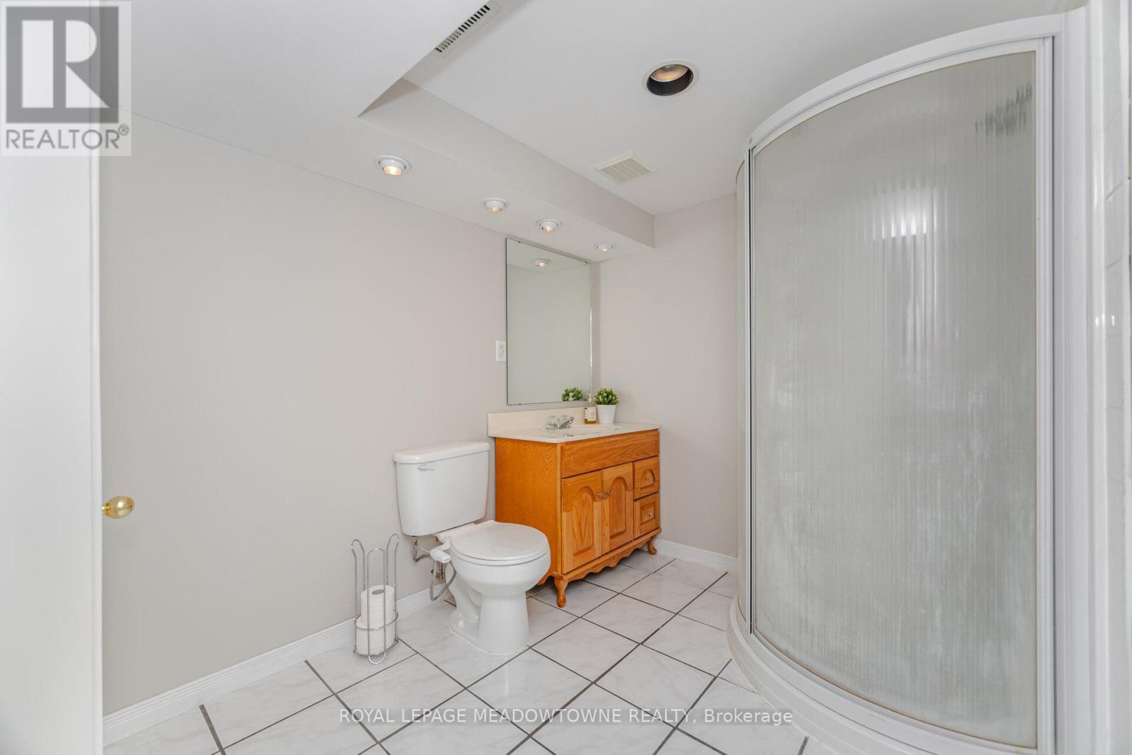 












33 HARROP AVENUE

,
Halton Hills,




Ontario
L7G5R4

