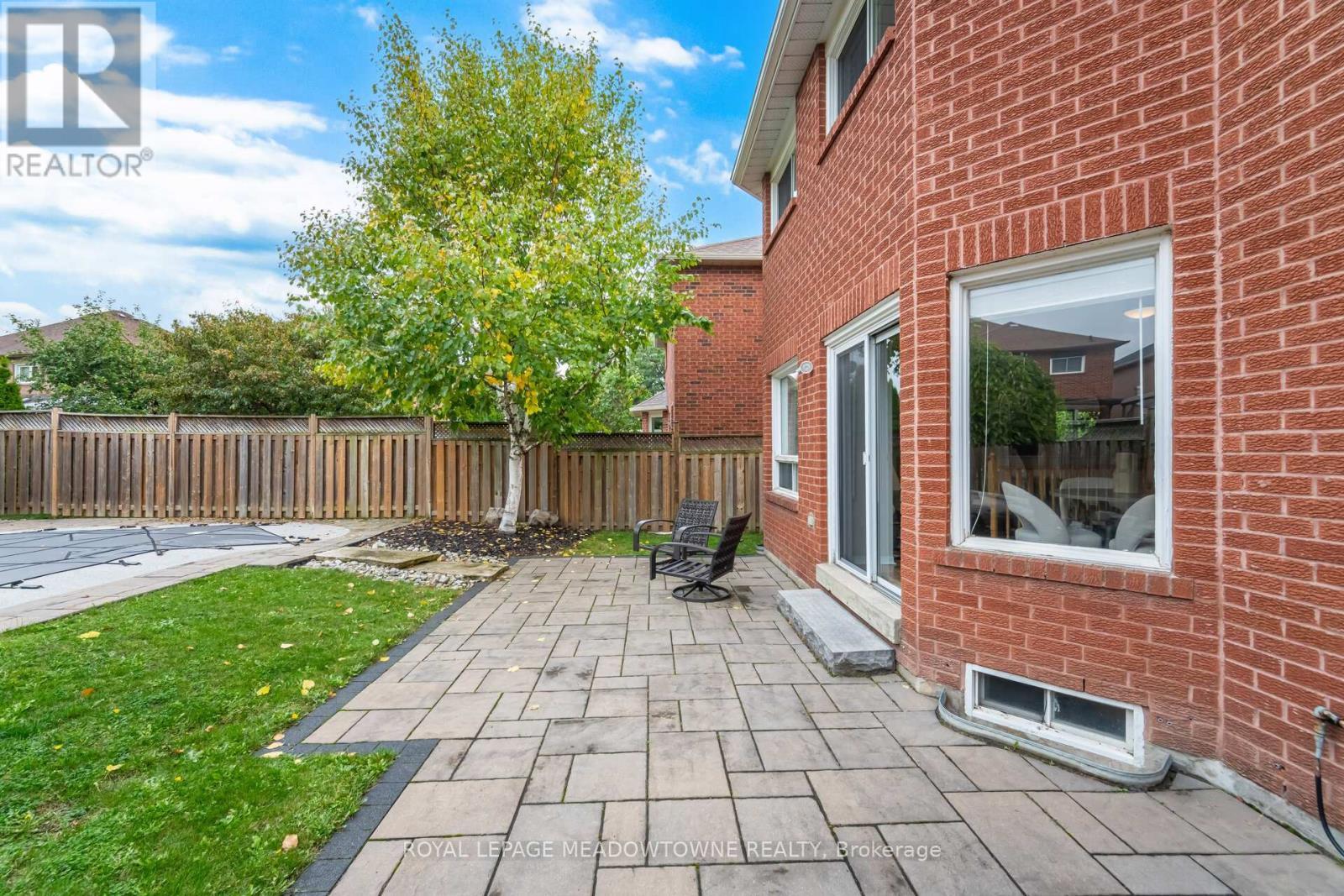 












33 HARROP AVENUE

,
Halton Hills,




Ontario
L7G5R4

