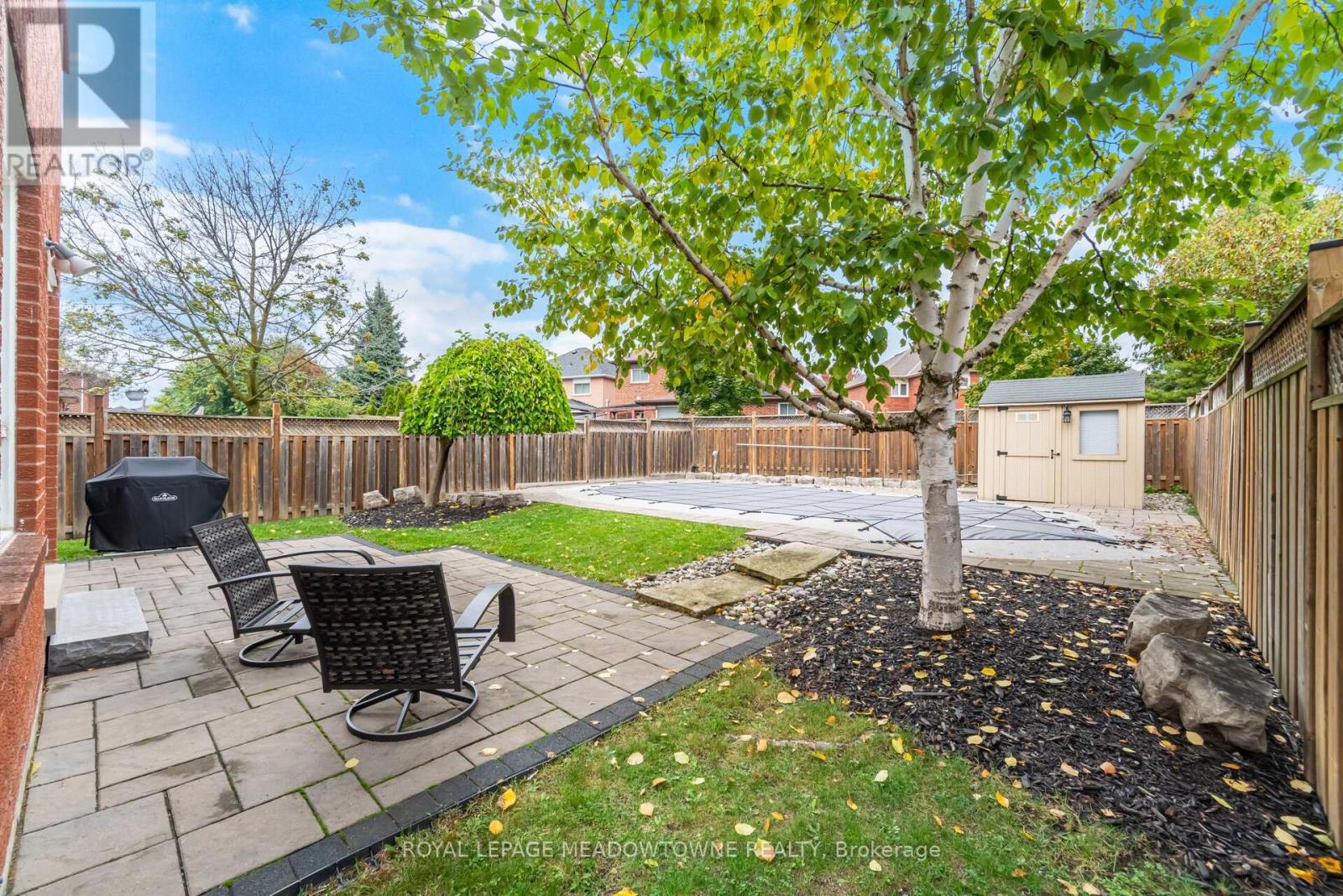 












33 HARROP AVENUE

,
Halton Hills,




Ontario
L7G5R4

