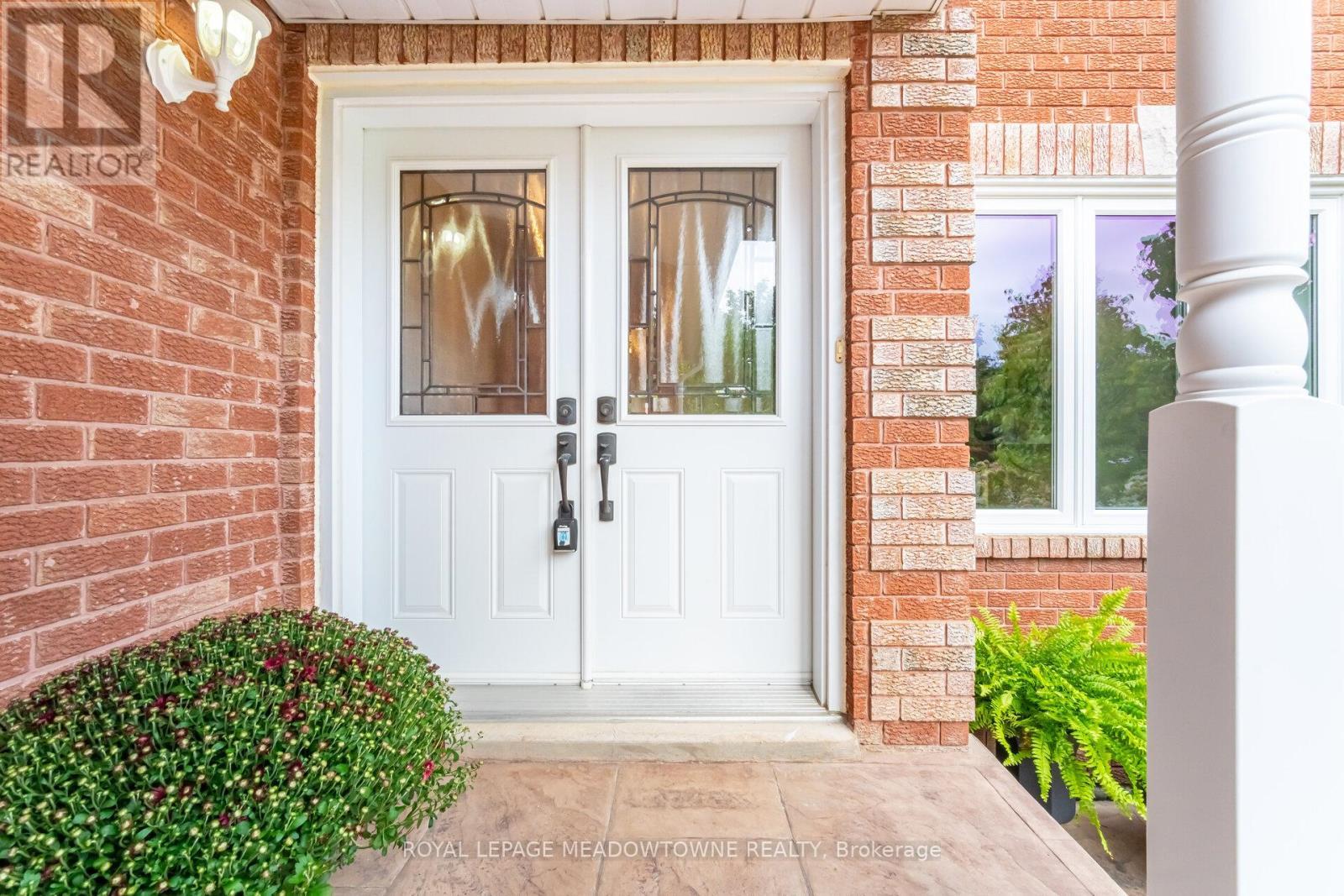 












33 HARROP AVENUE

,
Halton Hills,




Ontario
L7G5R4

