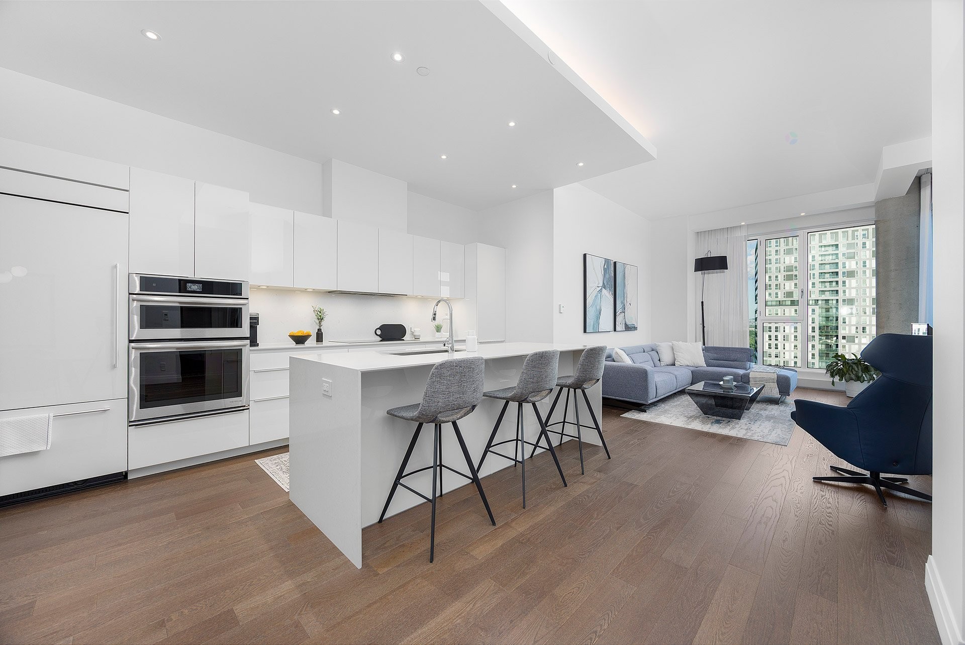 









255


Rue Étienne-Lavoie

, 2004,
Laval (Sainte-Dorothée),




QC
H7X0E5

