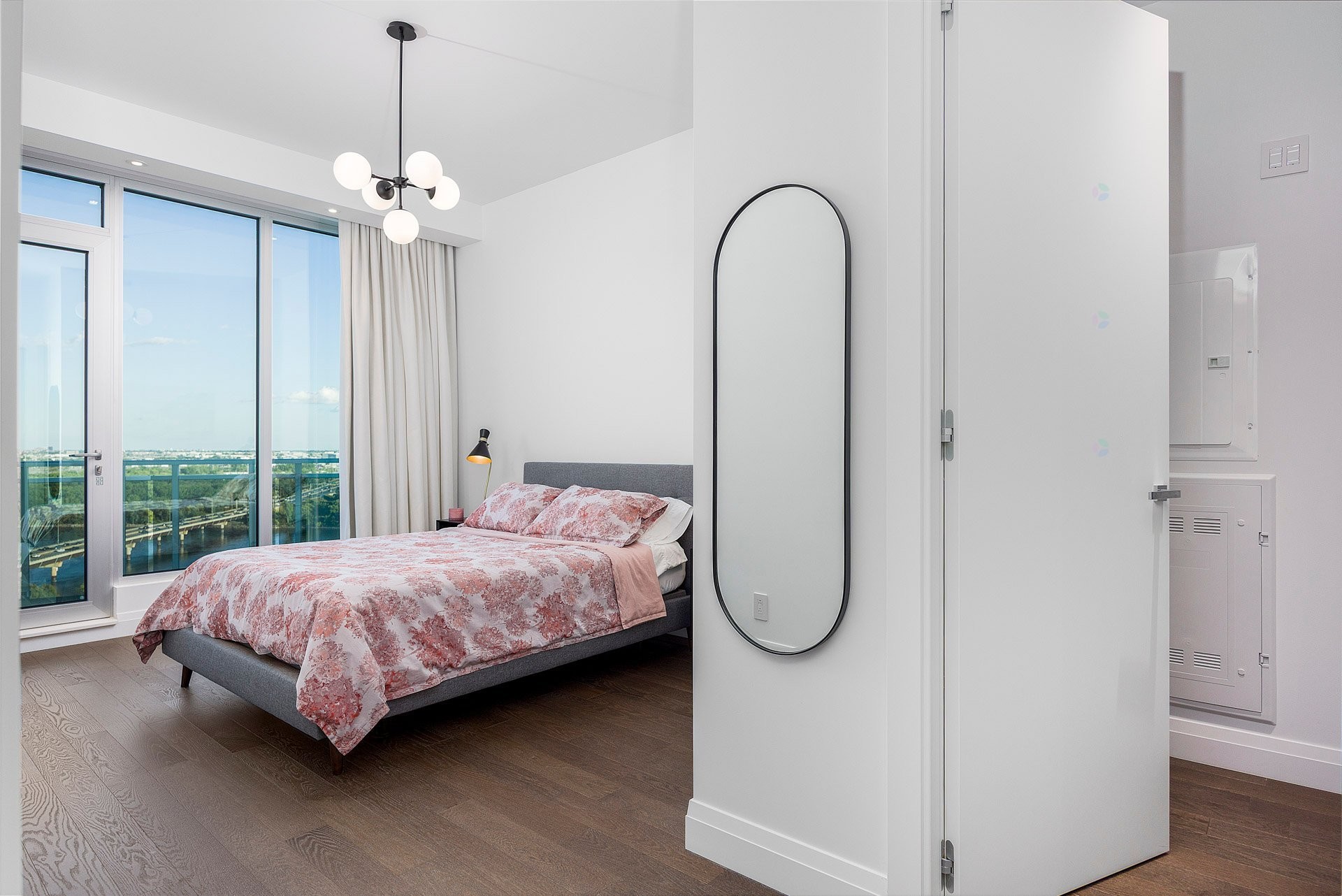 









255


Rue Étienne-Lavoie

, 2004,
Laval (Sainte-Dorothée),




QC
H7X0E5

